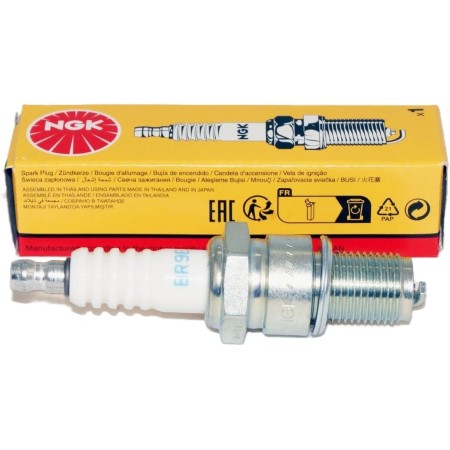 Candela standard NGK (5722) BR9ES | Home | Motostores