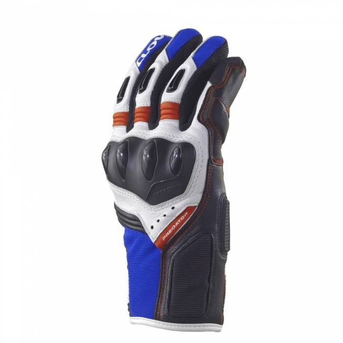 predator in pelle